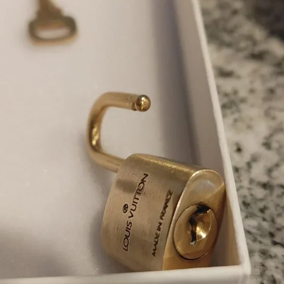 Louis Vuitton Padlock with Key #305. Made in France. - Picture 8 of 16